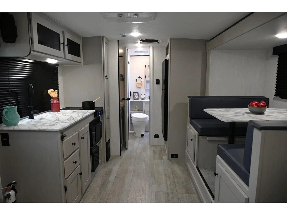 Apex 194bhs Nano 2025 alt