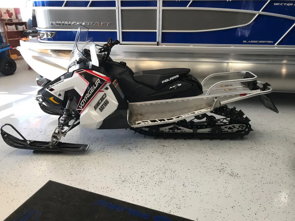 2021 Polaris 600 Voyageur 144 ES