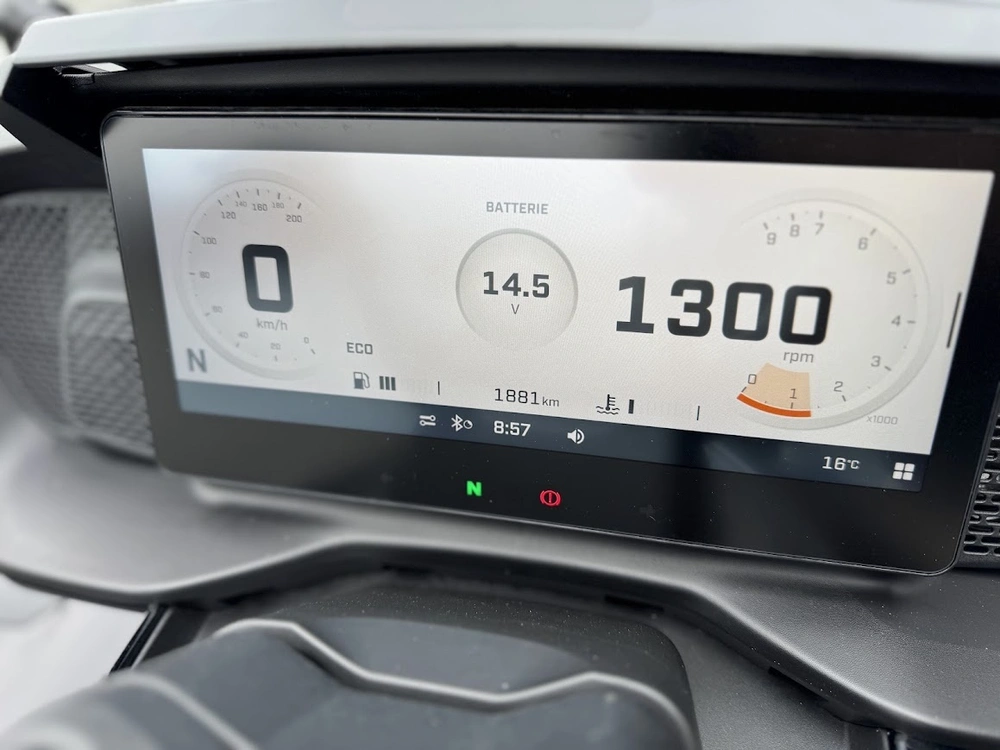 Can-am F3-t 2024 alt