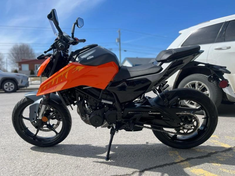 2024 Ktm 250 Duke alt