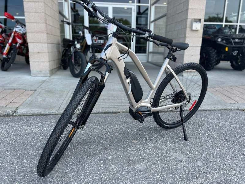 Devinci E-milano St E5000 L 2024 alt
