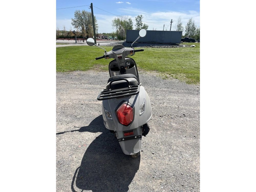 Scootterre Portofino 2023 alt