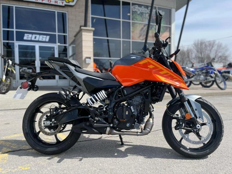 2024 Ktm 250 Duke alt