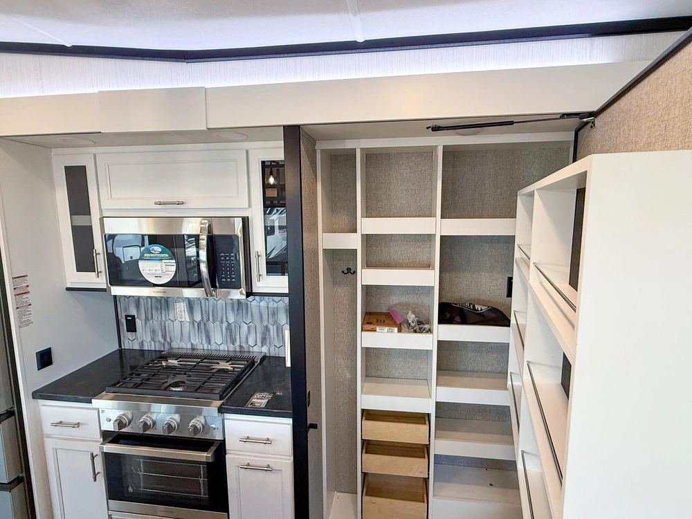 2024 Cedar Creek By Forest River 2024 Cedar Creek Cottage 40cdl alt