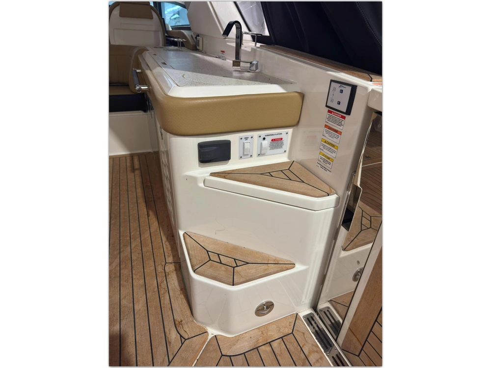 2021 Sea Ray Slx 400 $519,000 Usd alt