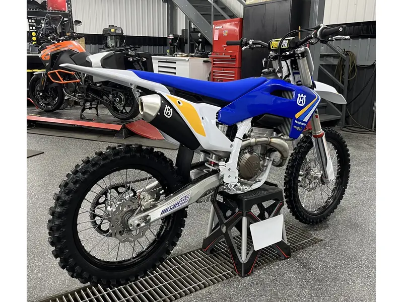 2025 Husqvarna FC 350 HERITAGE thumbnail 2