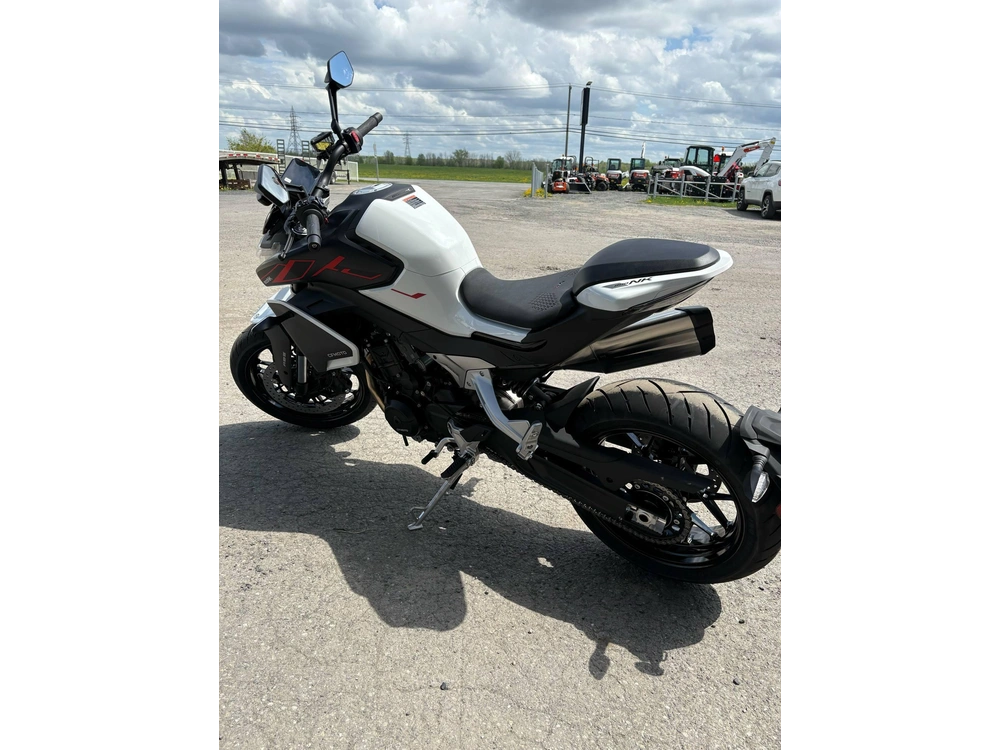 Cfmoto 800nk 2025 alt