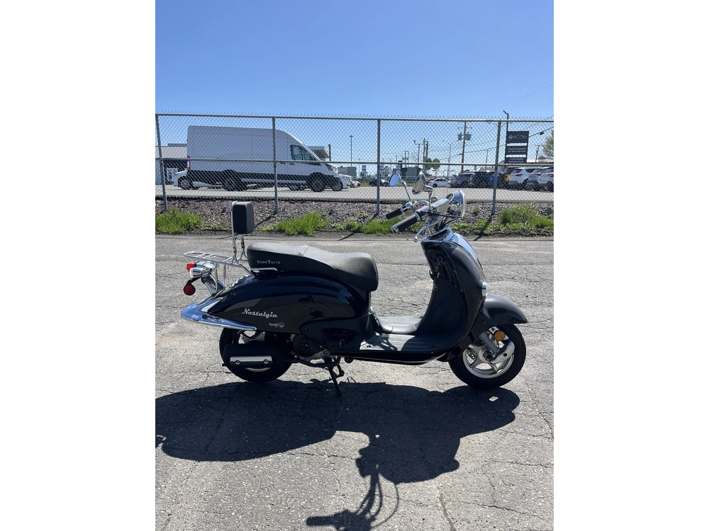 2022 Scootterre Nostalgia alt