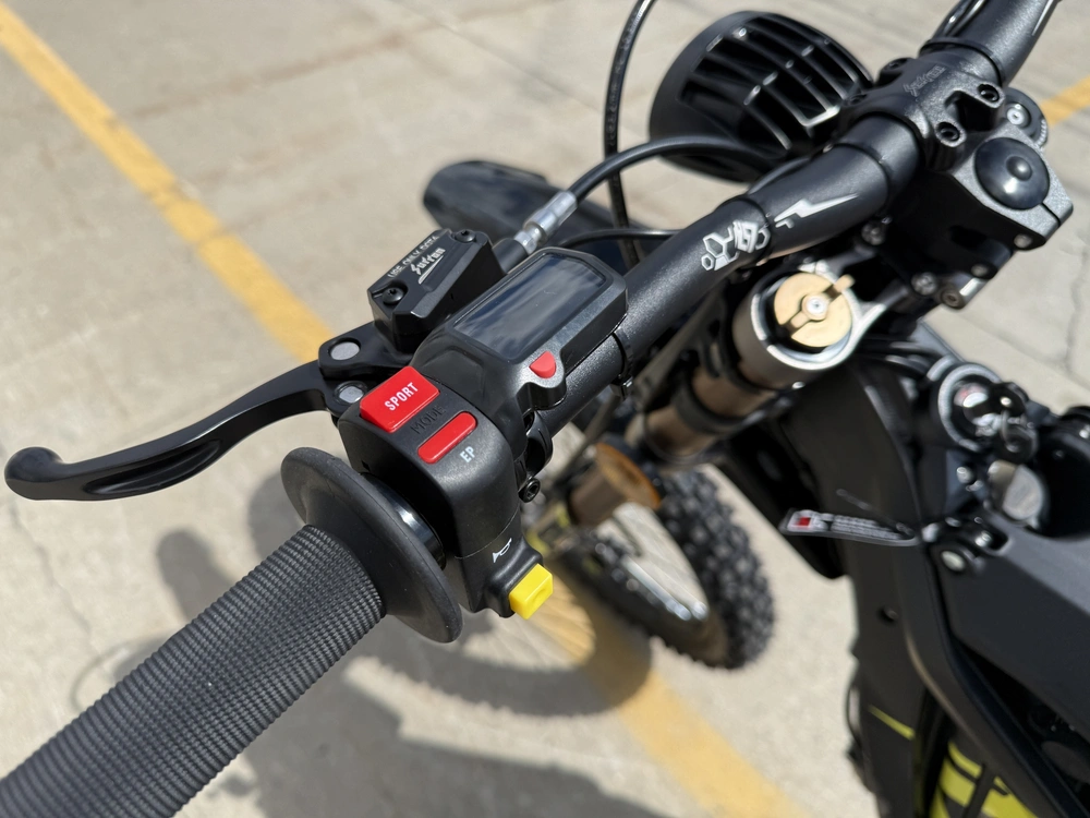 2025 Surron Light Bee X Motocross Électrique alt