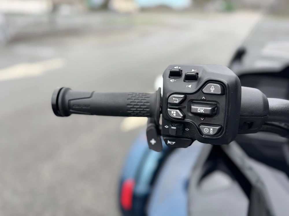 Can-am F3-t 2024 alt