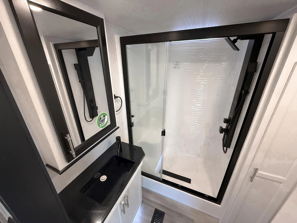 2024 Cedar Creek By Forest River 2024 Cedar Creek Cottage 40cdl alt