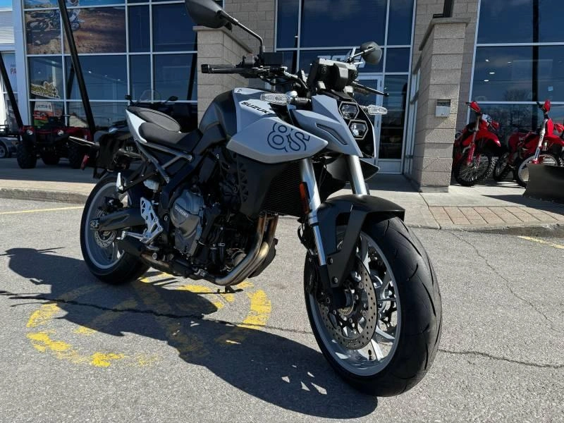 Suzuki Gsx-8s 2024 alt
