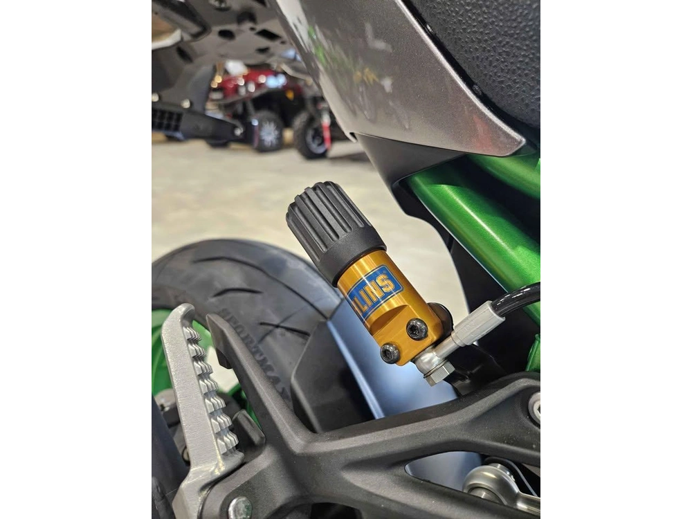 Kawasaki Z900 Se 2025 alt