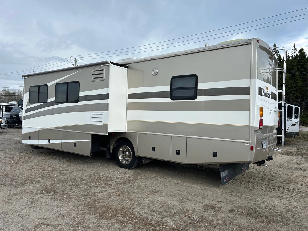 Fleetwood Bounder 35e 2006 alt