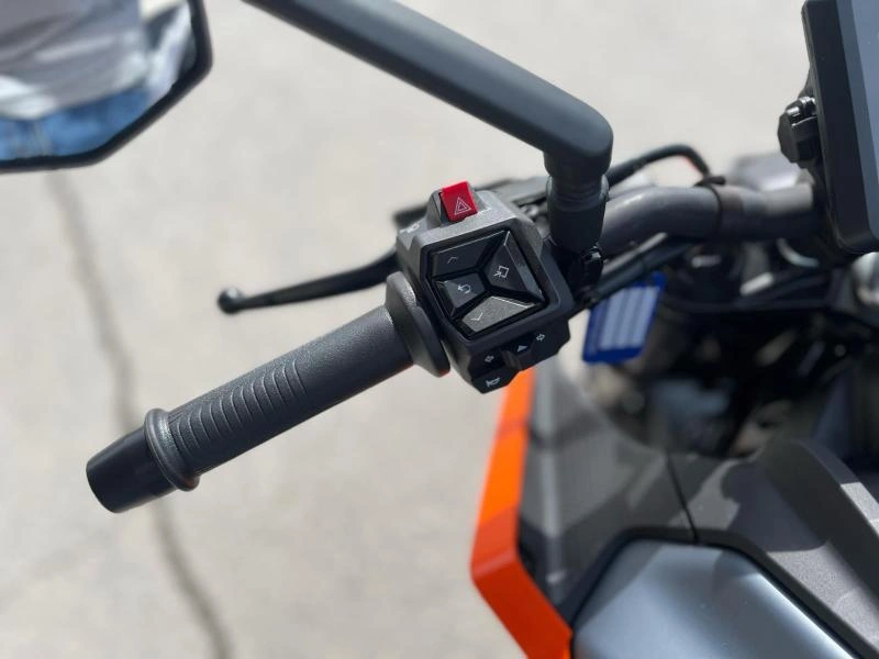 2024 Ktm 250 Duke alt