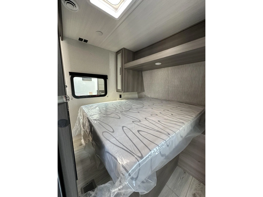 2025 Keystone Rv Hideout 261bh alt