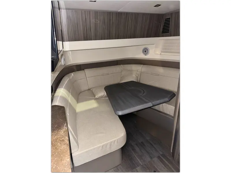 Sea Ray SLX 400 2021