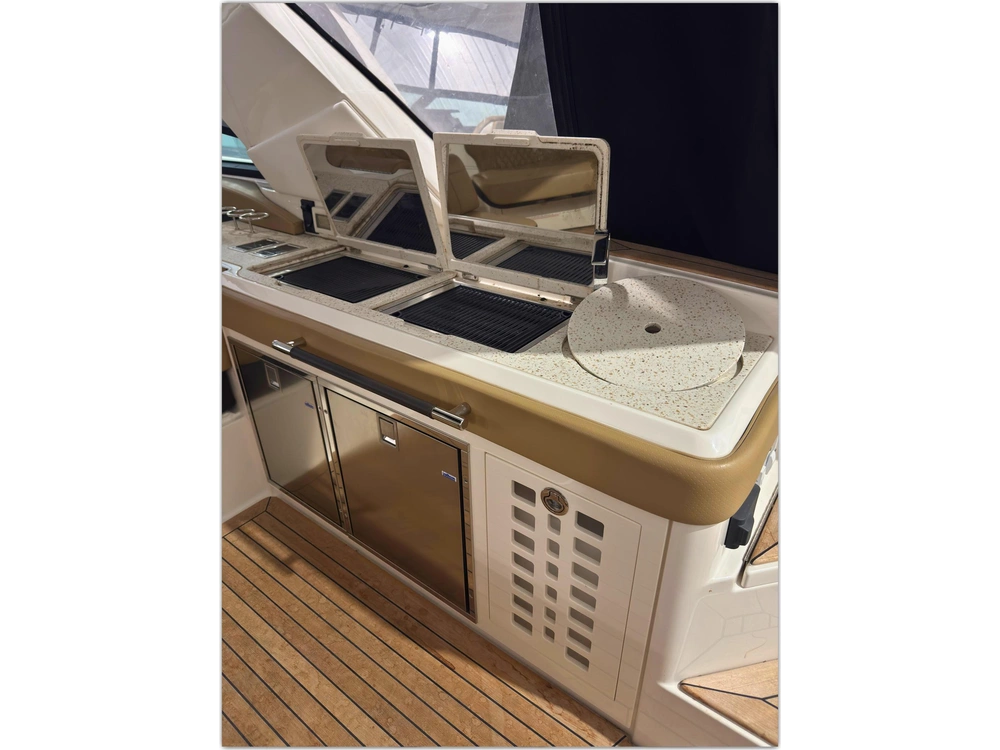 2021 Sea Ray Slx400 $519,000 Usd alt