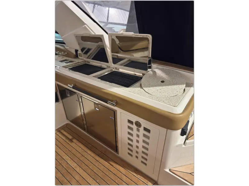 Sea Ray SLX 400 2021