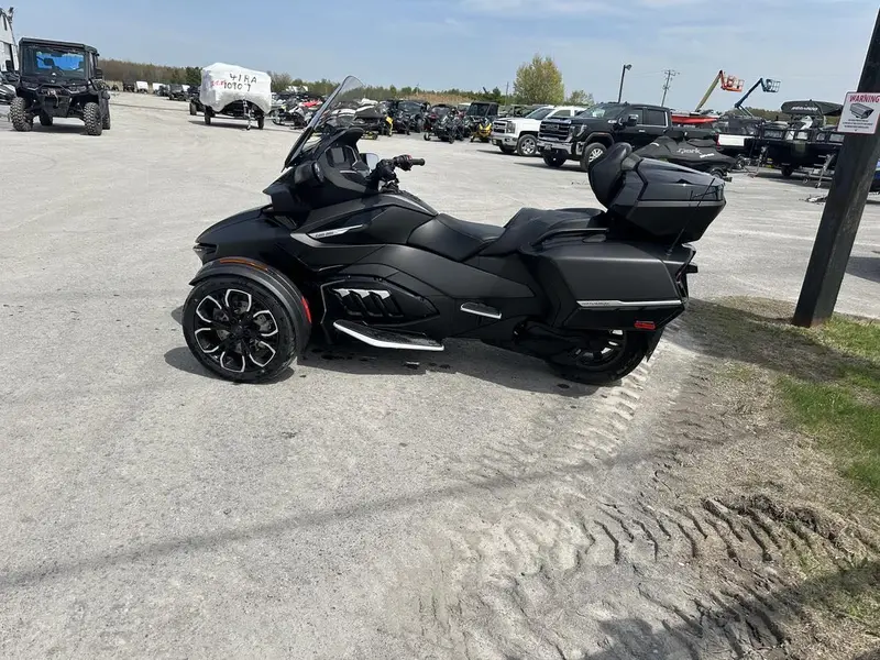 2023 Can-Am SPYDER RT-LTD / CHROME
