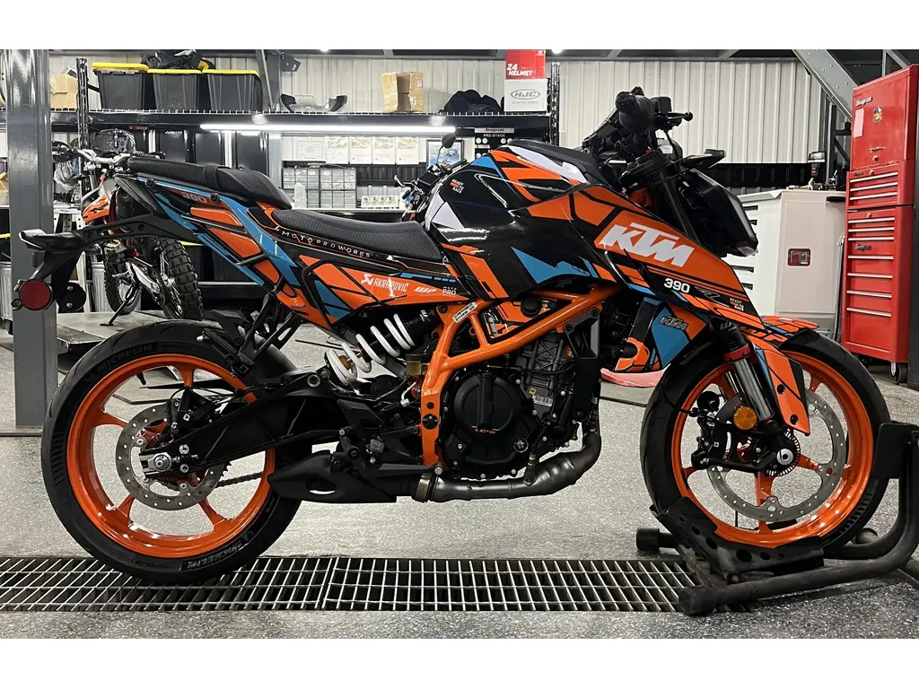 2024 KTM 390 DUKE 