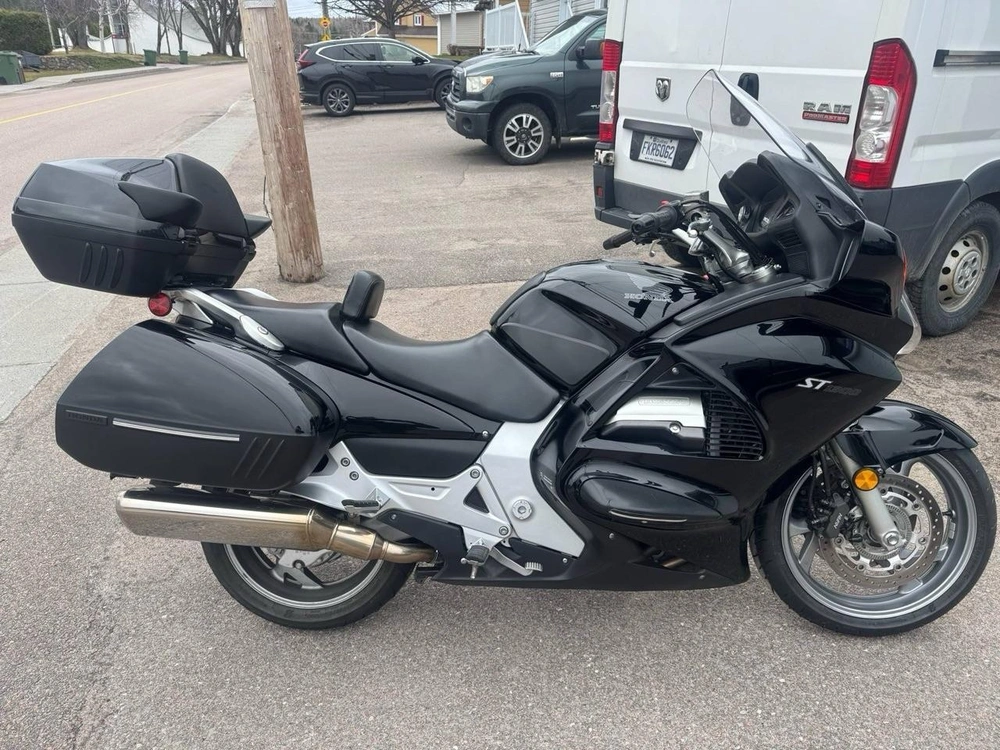 Honda St 1300 2012 alt