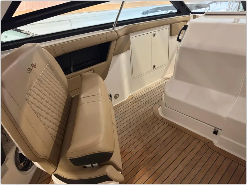 Sea Ray SLX 400 2021