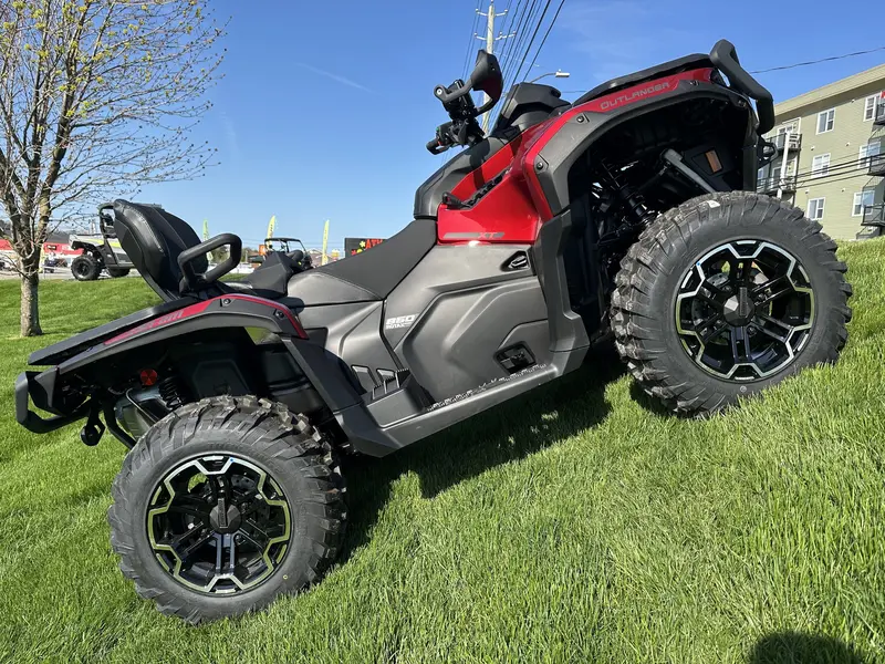 2025 Can-Am Outlander MAX XT 850