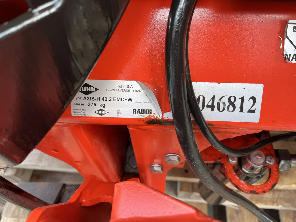 2016 Kuhn AXIS 40.2 H-EMC-W
