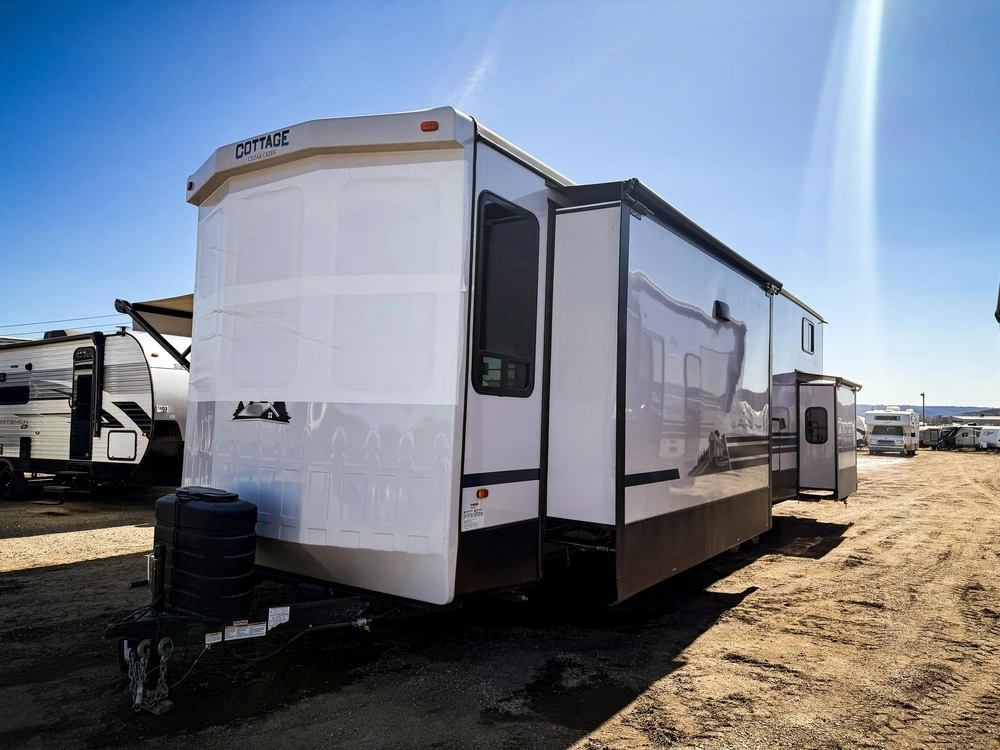 2024 Cedar Creek By Forest River 2024 Cedar Creek Cottage 40cdl alt