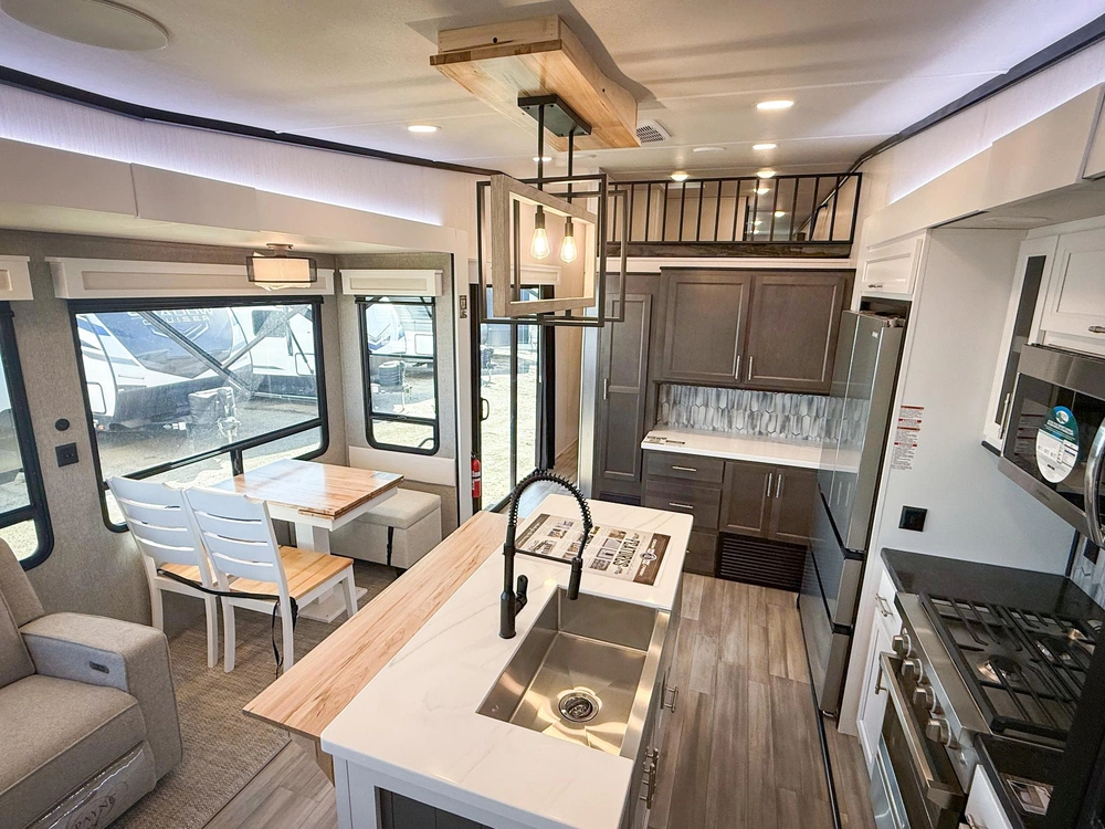 2024 Cedar Creek By Forest River 2024 Cedar Creek Cottage 40cdl alt