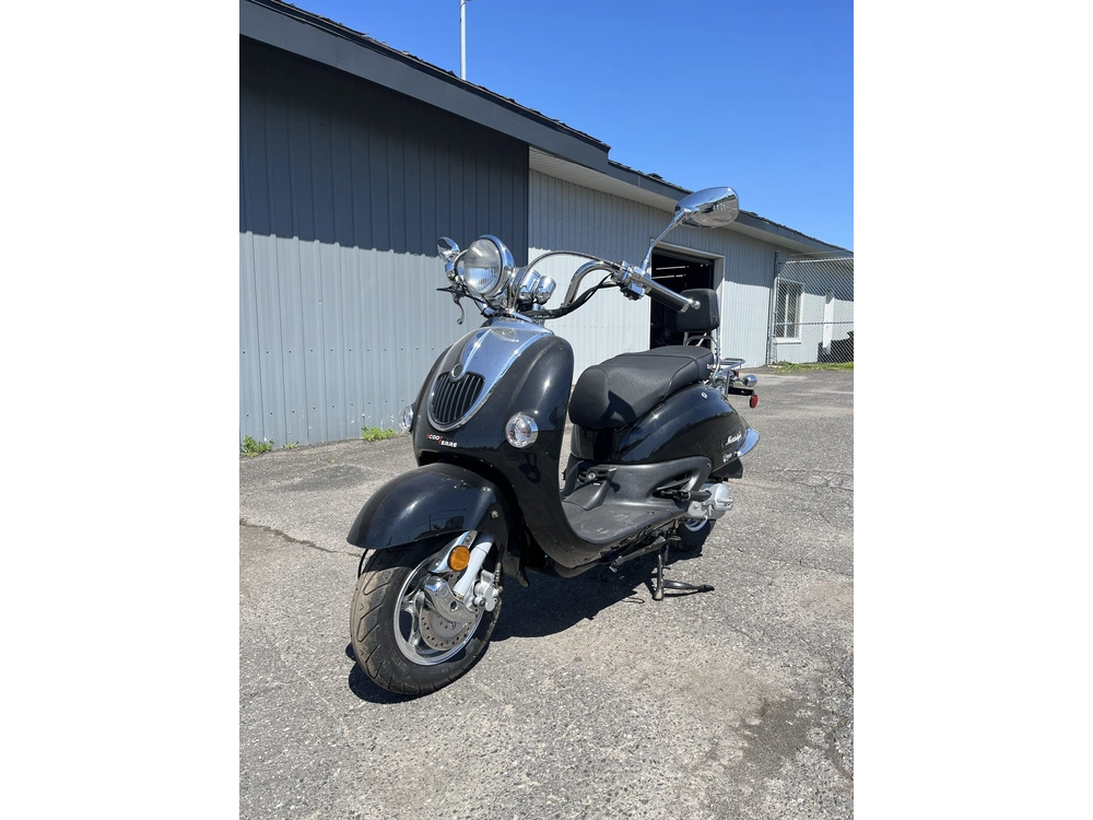 2022 Scootterre Nostalgia alt