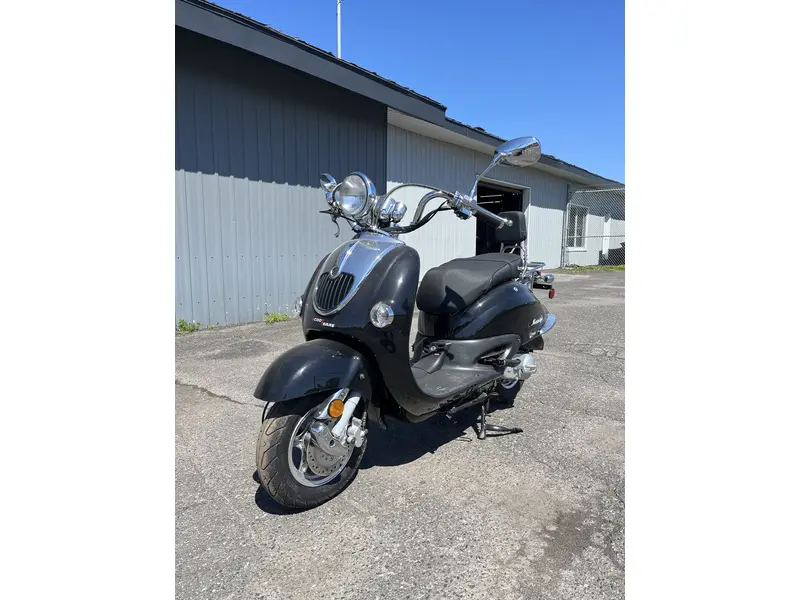 2022 Scootterre NOSTALGIA