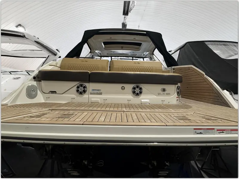 Sea Ray SLX 400 2021