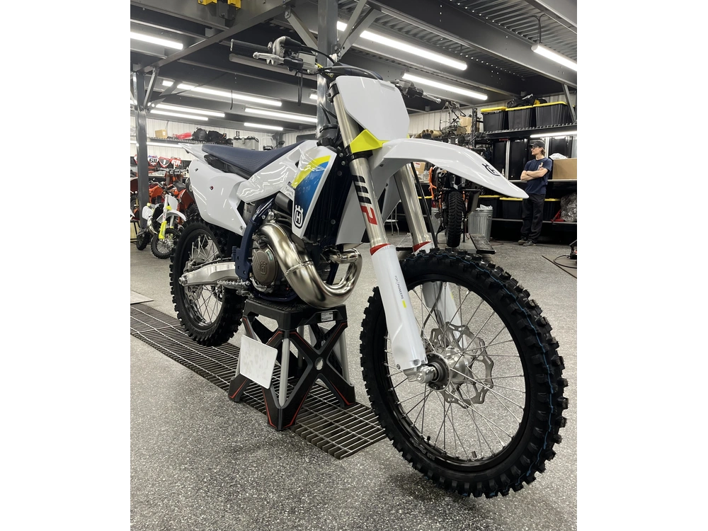 2025 Husqvarna Tc 250 alt