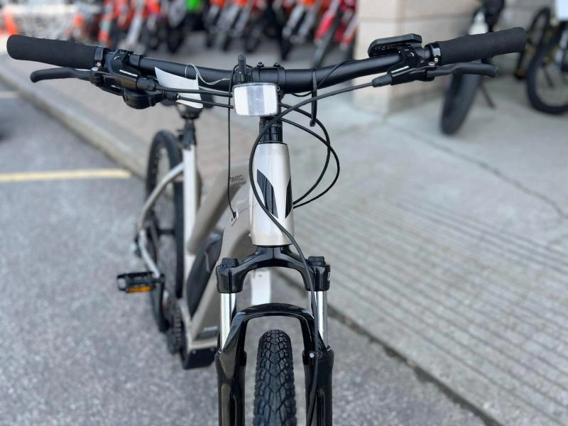 Devinci E-milano St E5000 L 2024 alt