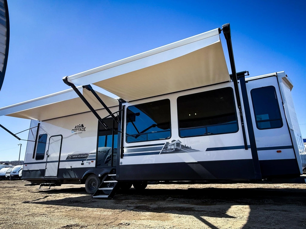 2024 Cedar Creek By Forest River 2024 Cedar Creek Cottage 40cdl alt