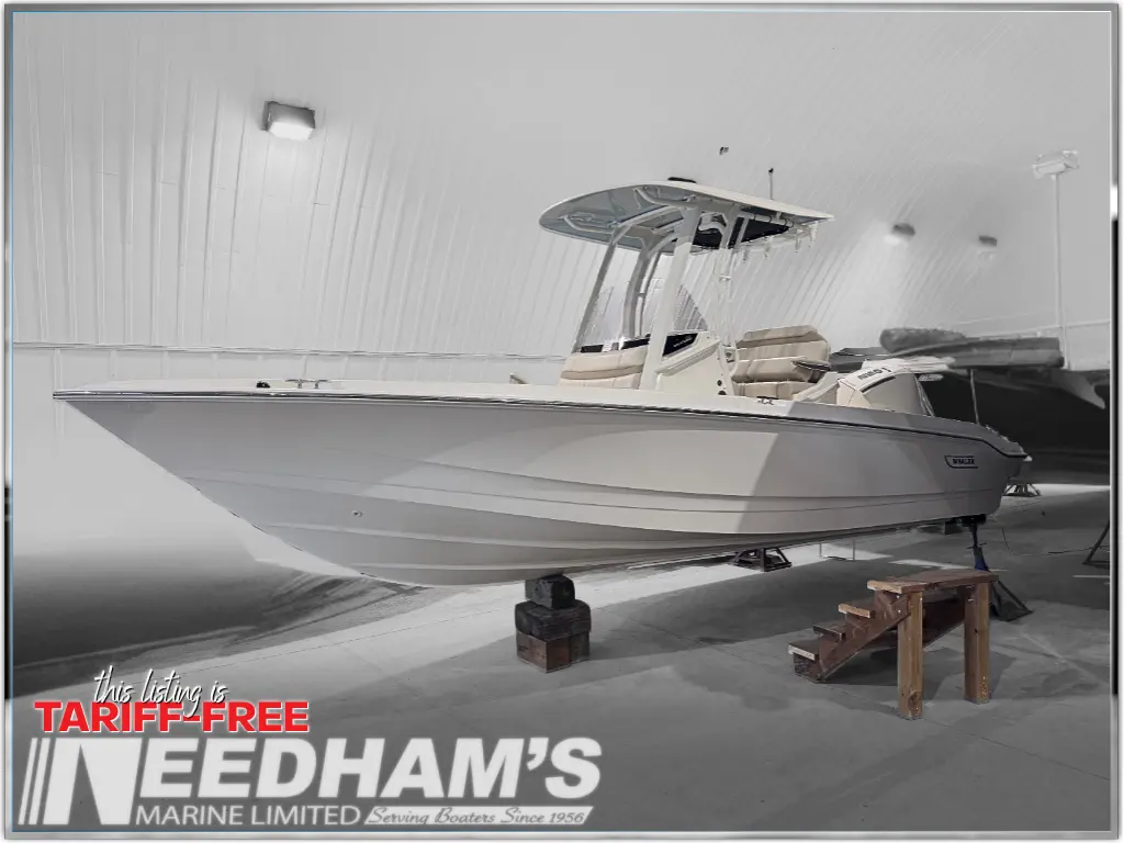 2025 Boston Whaler 220 Dauntless - *up to $10,000 OFF