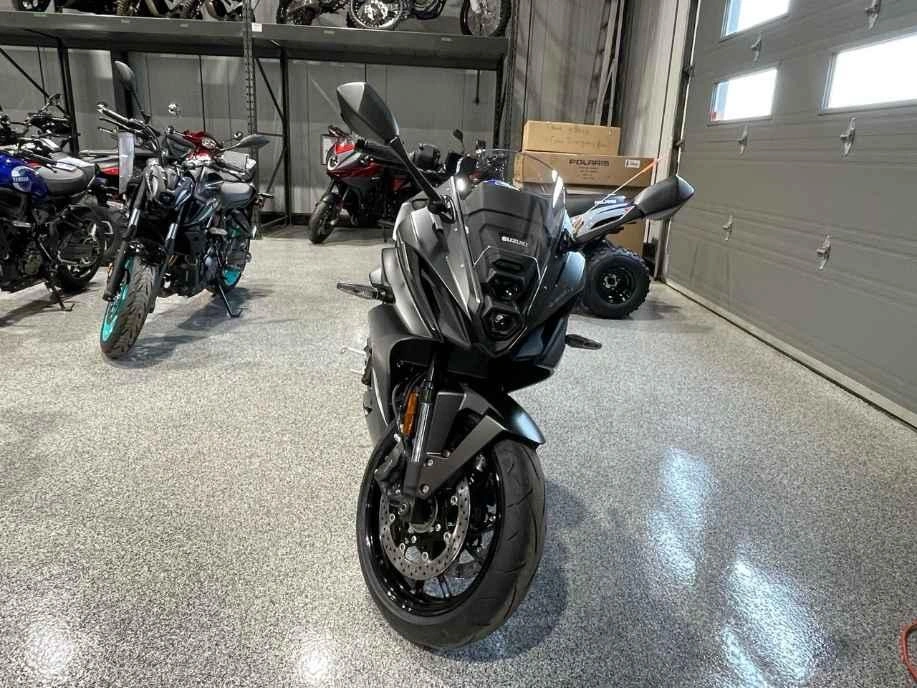Suzuki Gsx-8r 2025 alt