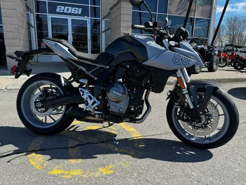 2024 Suzuki GSX-8S