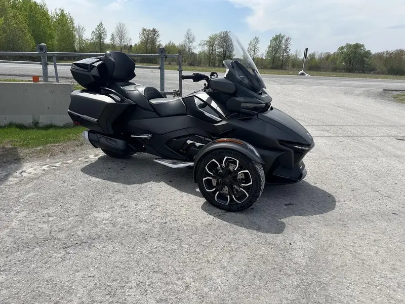 2023 Can-Am SPYDER RT-LTD / CHROME