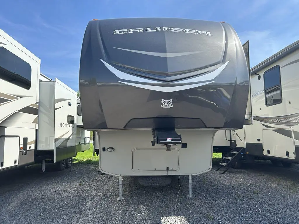 2017 Crossroads RV Cruiser 322RL
