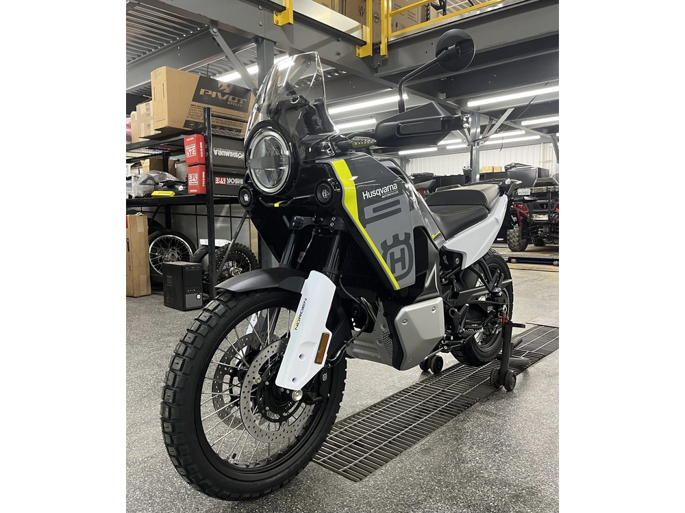 Husqvarna Norden 901 2025 alt