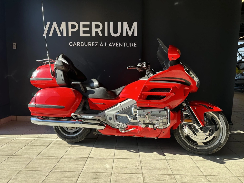 Honda Goldwind 1800 2004 alt