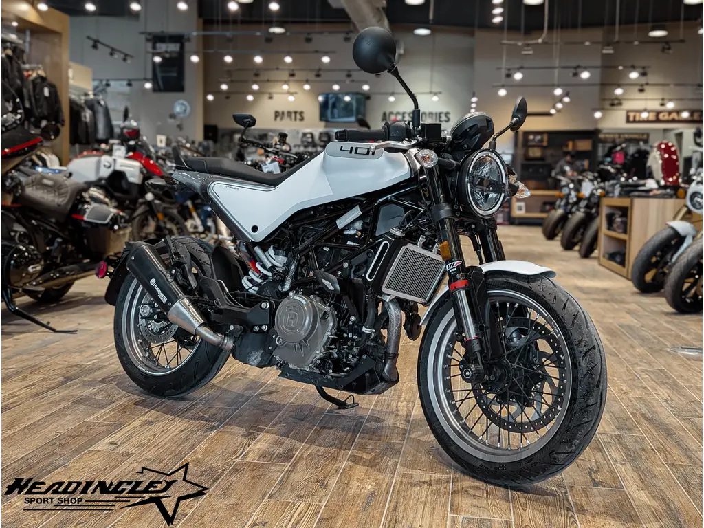 2022 Husqvarna Vitpilen 401 // White