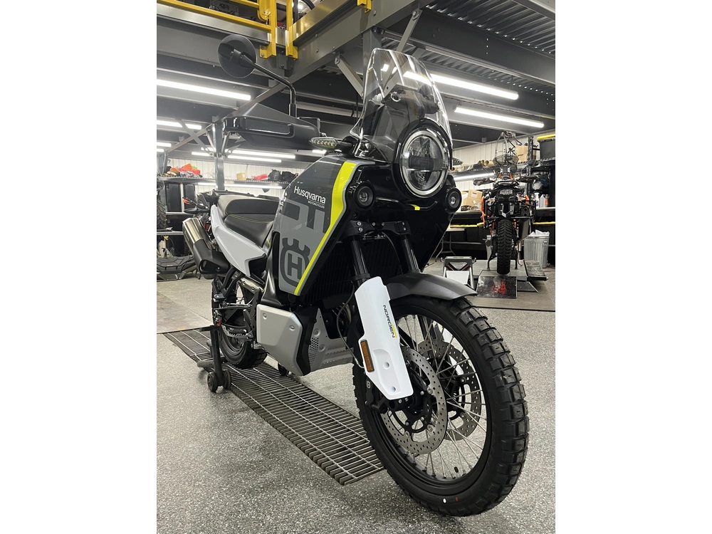 Husqvarna Norden 901 2025 alt