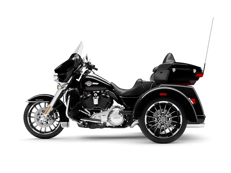 2025 Harley-Davidson FLHTCUTG TRI GLIDE ULTRA