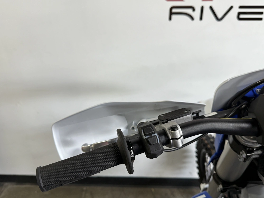 2025 Husqvarna Te 300 Heritage *2.99% Sur 60 Mois alt