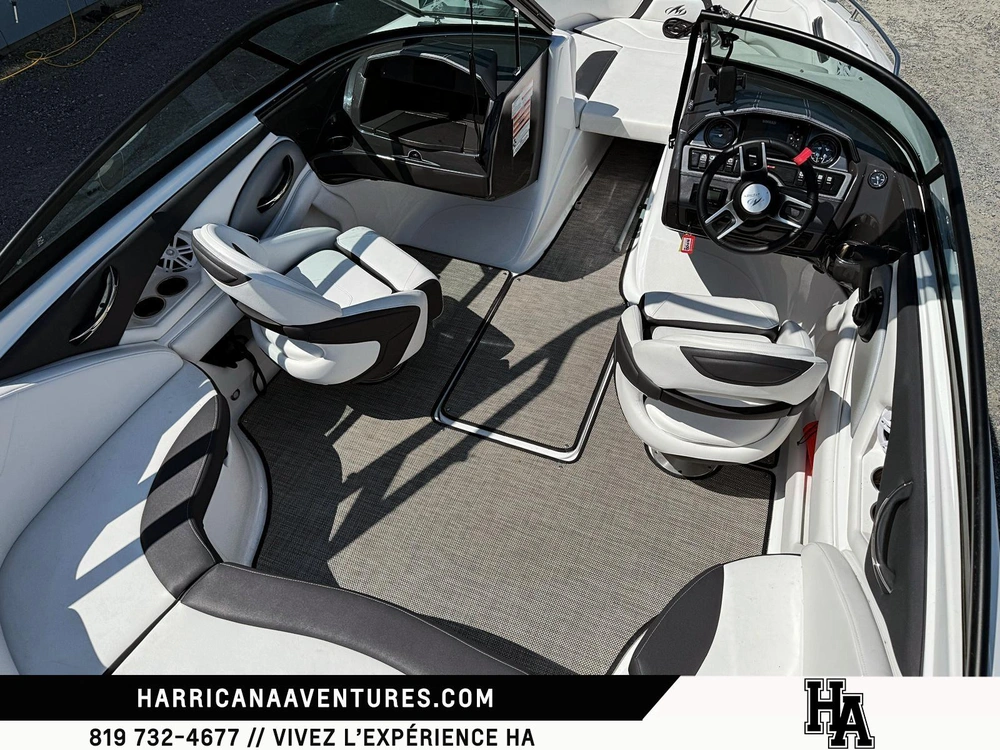 Monterey Boats 224fs Noir Onyx 2022 alt