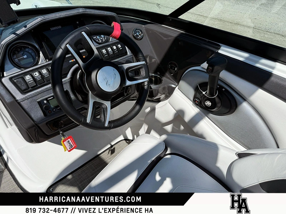 Monterey Boats 224fs Noir Onyx 2022 alt